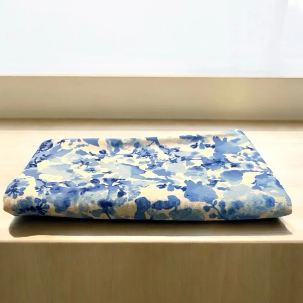 Sur La Table Blue Floral Blossom Tablecloth 70x70